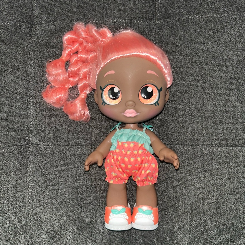 Kindi Kids Snack Time Friends Summer Peaches doll.